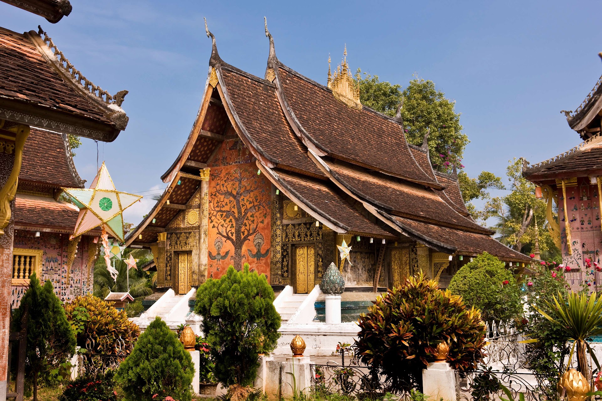 Amantaka, Luang Prabang: el hotel colonial que despierta con el canto de los monjes al amanecer