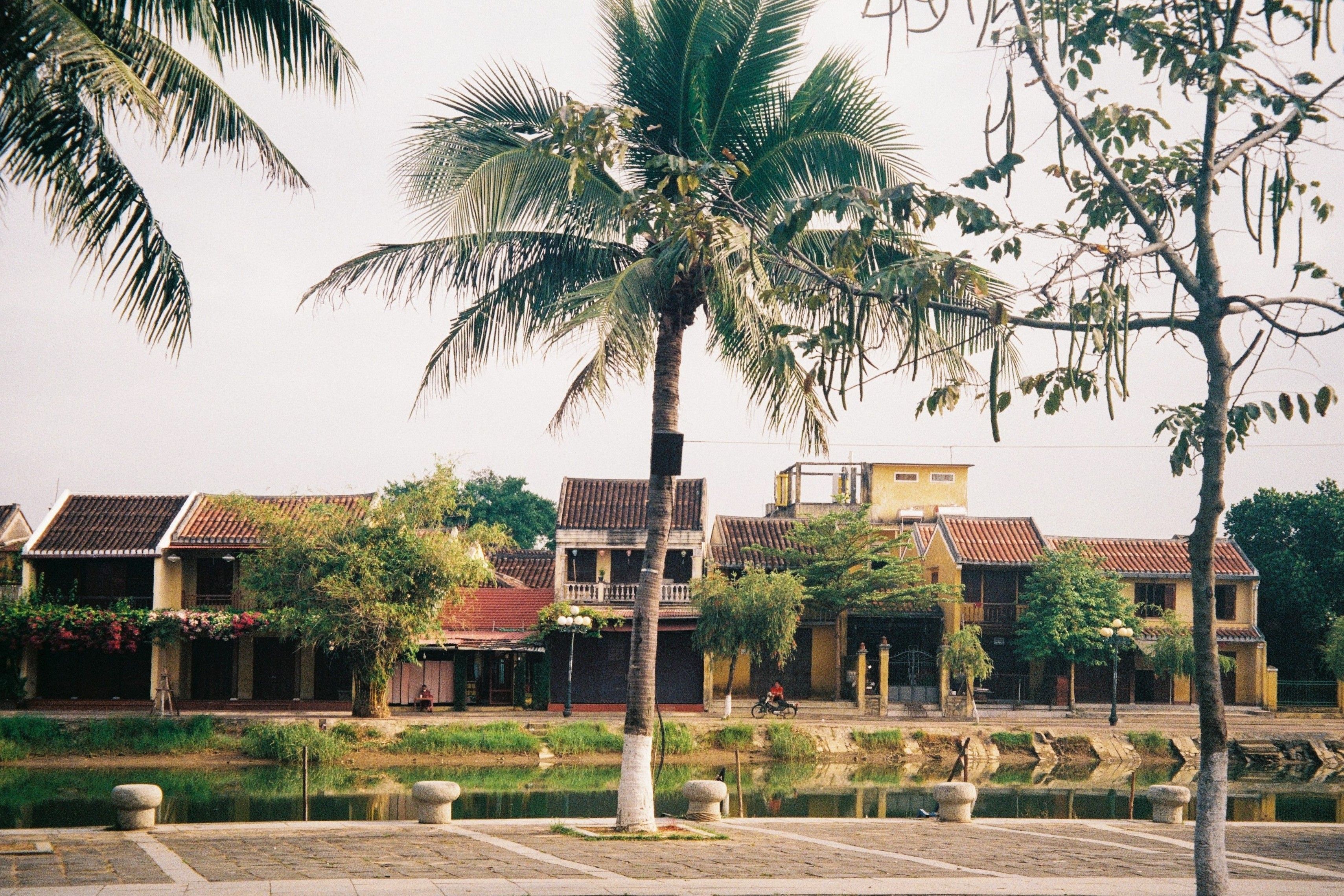 Hoi An al caer la noche: el Anantara Resort donde los faroles lo transforman todo