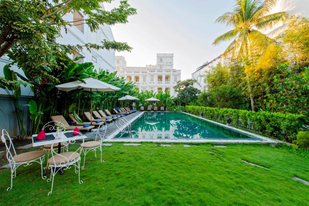 Anantara Hoi An: el río Thu Bon al amanecer y las linternas que nadie ve encenderse